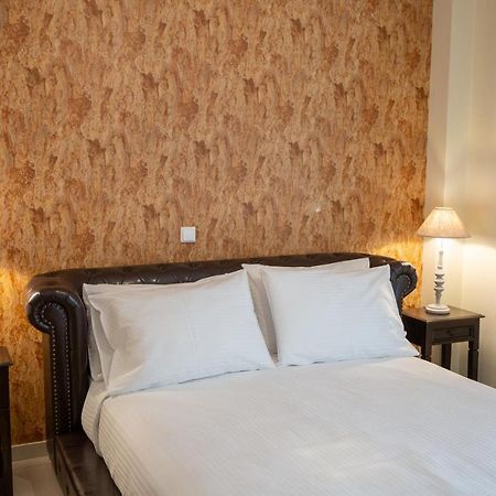 V Luxury Apartment 1 Янина Екстериор снимка