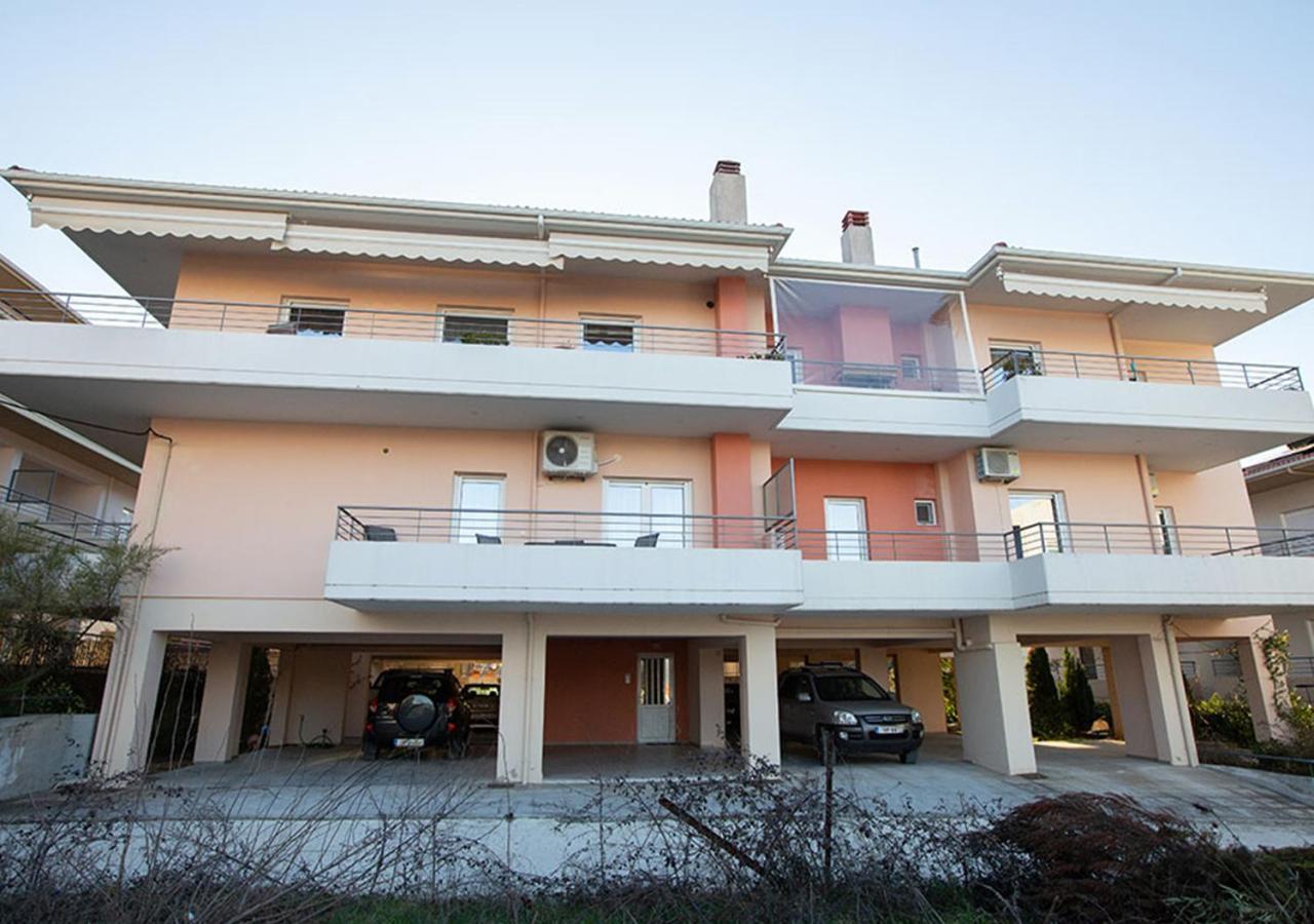 V Luxury Apartment 1 Янина Екстериор снимка